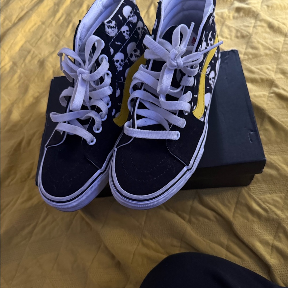 Skull Print High-Top Vans Old School Grit and Glory Limited Edition Customs.